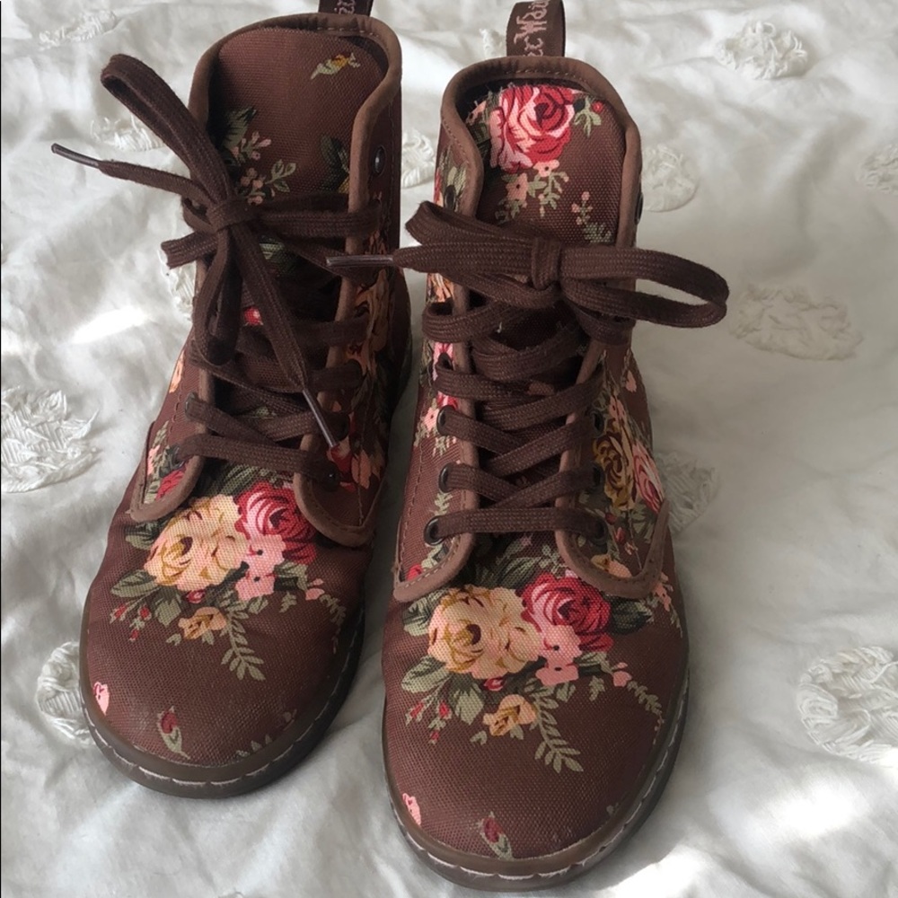 Dr. Martens Air Wair Floral boots